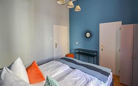 Celebration Flat By Ruterra